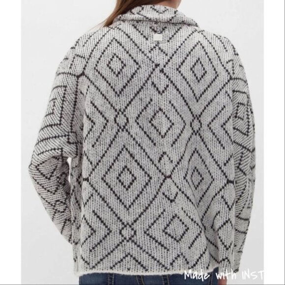 Billabong Oversized Waterfall Cardigan Geometric - Picture 2 of 15